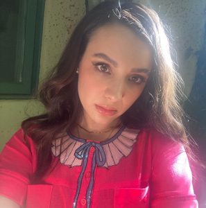 Hannah Marks.