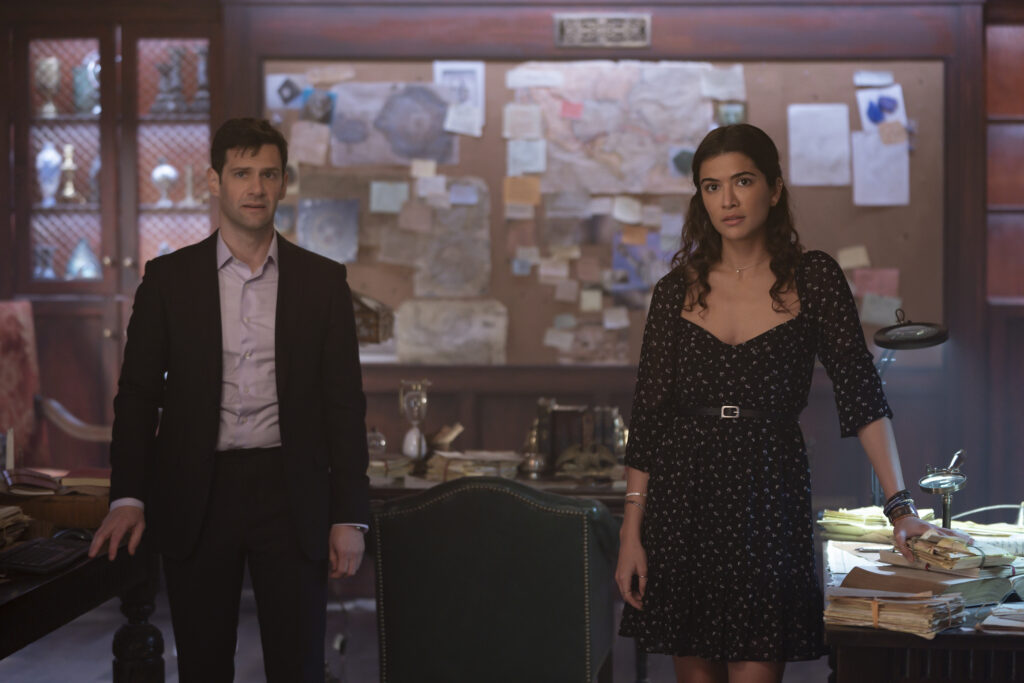 Justin Bartha and Lisette Olivera in NATIONAL TREASURE: EDGE OF HISTORY