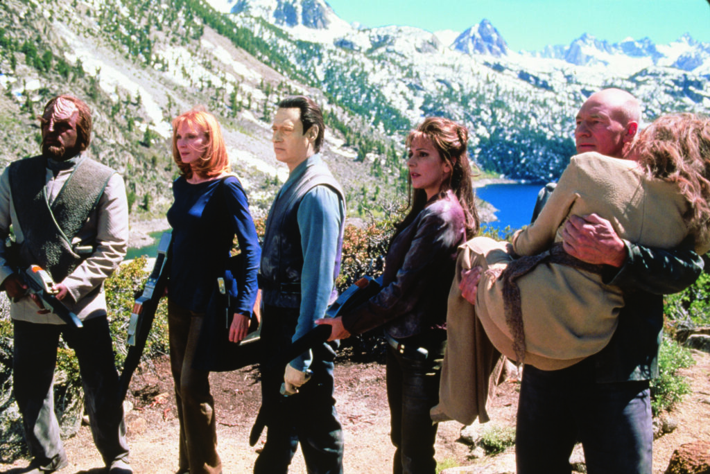 Michael Dorn, Gates McFadden, Brent Spiner, Marina Sirtis, Patrick Stewart, and Donna Murphy in Star Trek: Insurrection.