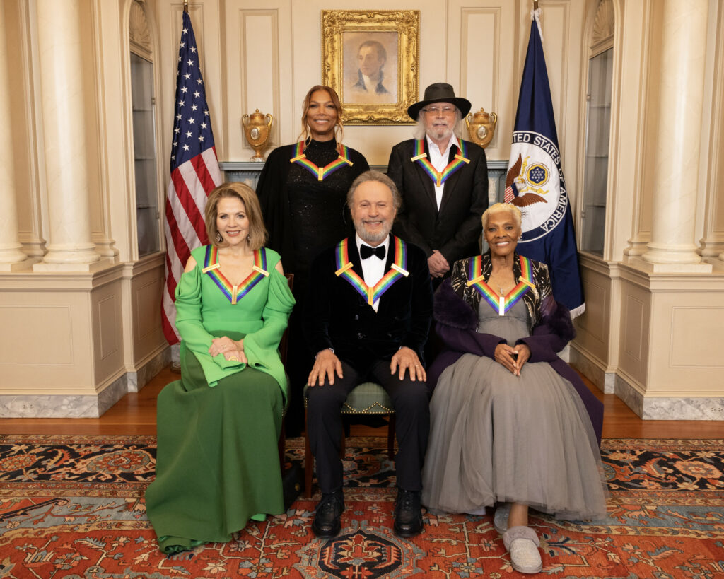 Pictured (L-R top row): Queen Latifah and Barry Gibb. Pictured (L-R bottom row) Renée Fleming, Billy Crystal, and Dionne Warwick were recognized for their achievements in the performing arts during THE 46TH ANNUAL KENNEDY CENTER HONORS, which will air Wednesday, Dec. 27 (9:00-11:00 PM, ET/PT) on the CBS Television Network and stream on Paramount+.