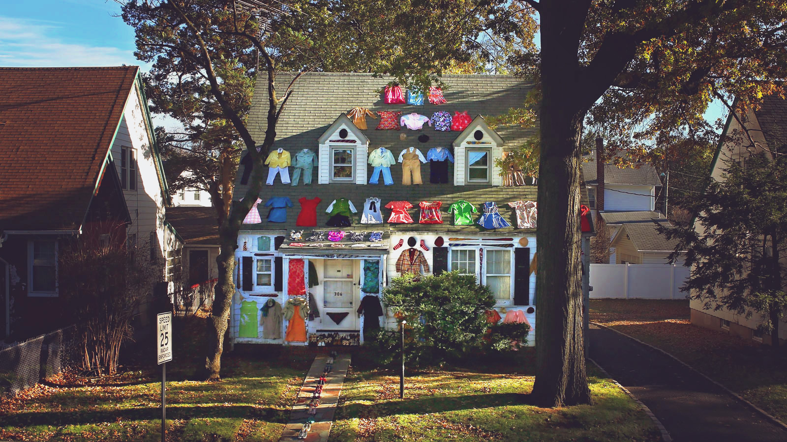 Clothes On House in 306 Hollywood.