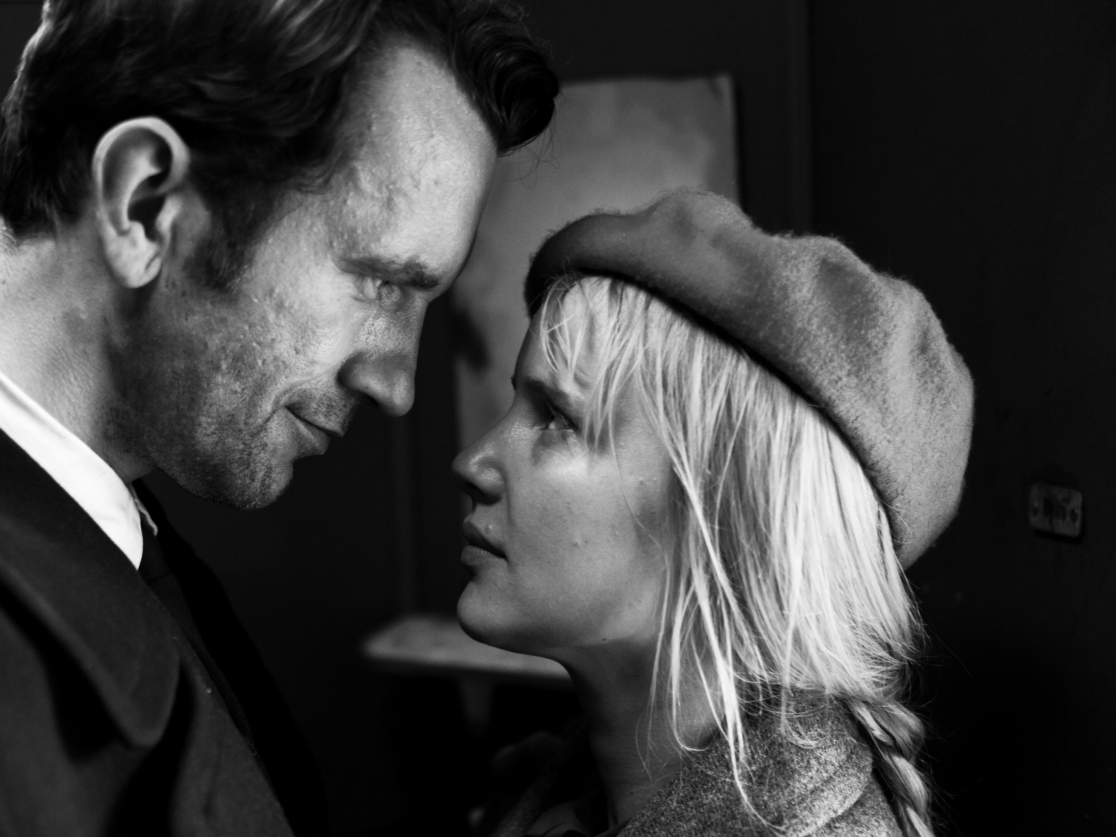 Tomasz Kot as Wiktor Warski and Joanna Kulig as Zuzanna "Zula" Lichoń in Paweł Pawlikowski's Cold War.