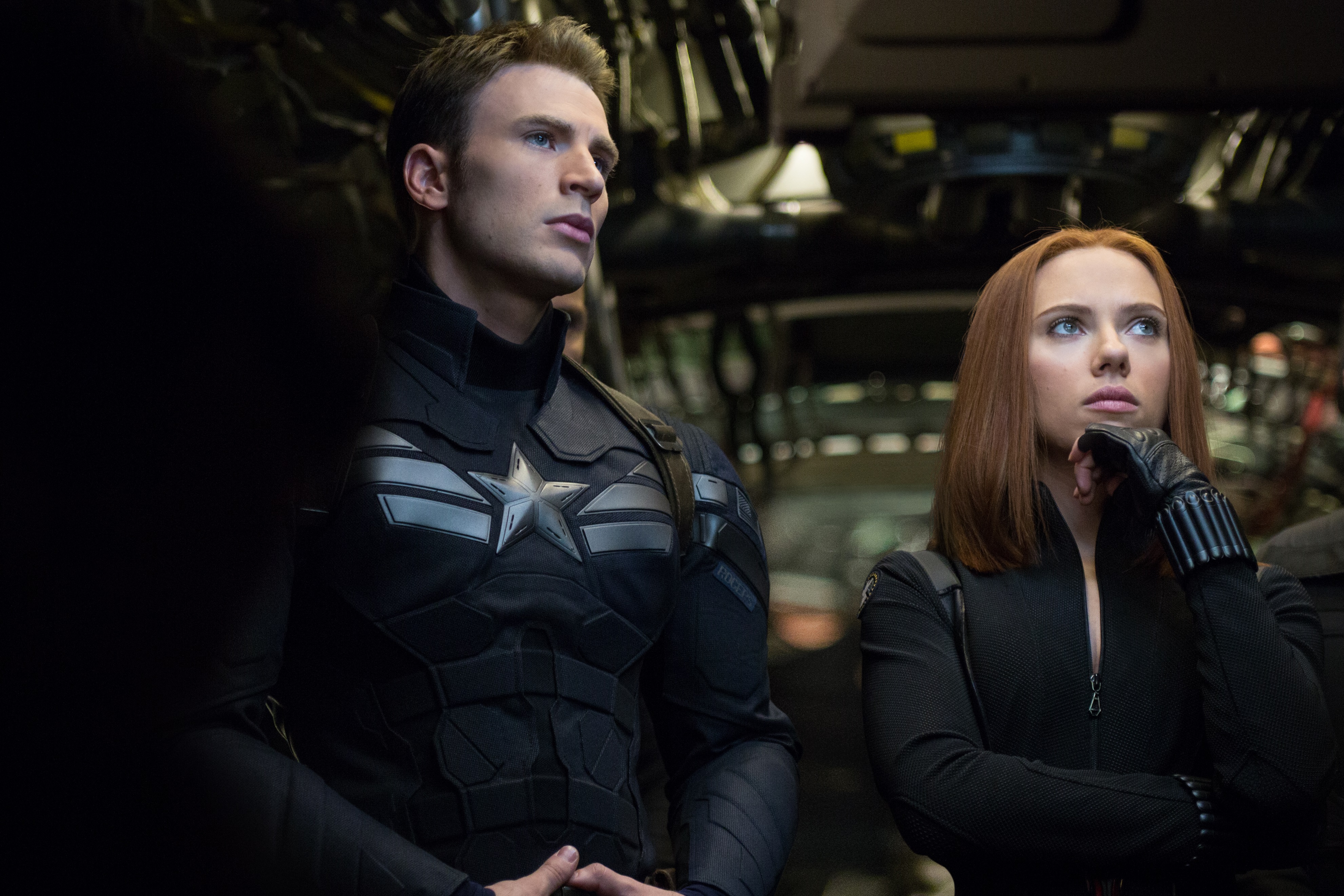 Captain America/Steve Rogers (Chris Evans) and Black Widow/Natasha Romanoff (Scarlett Johansson) in Captain America: The Winter Soldier.