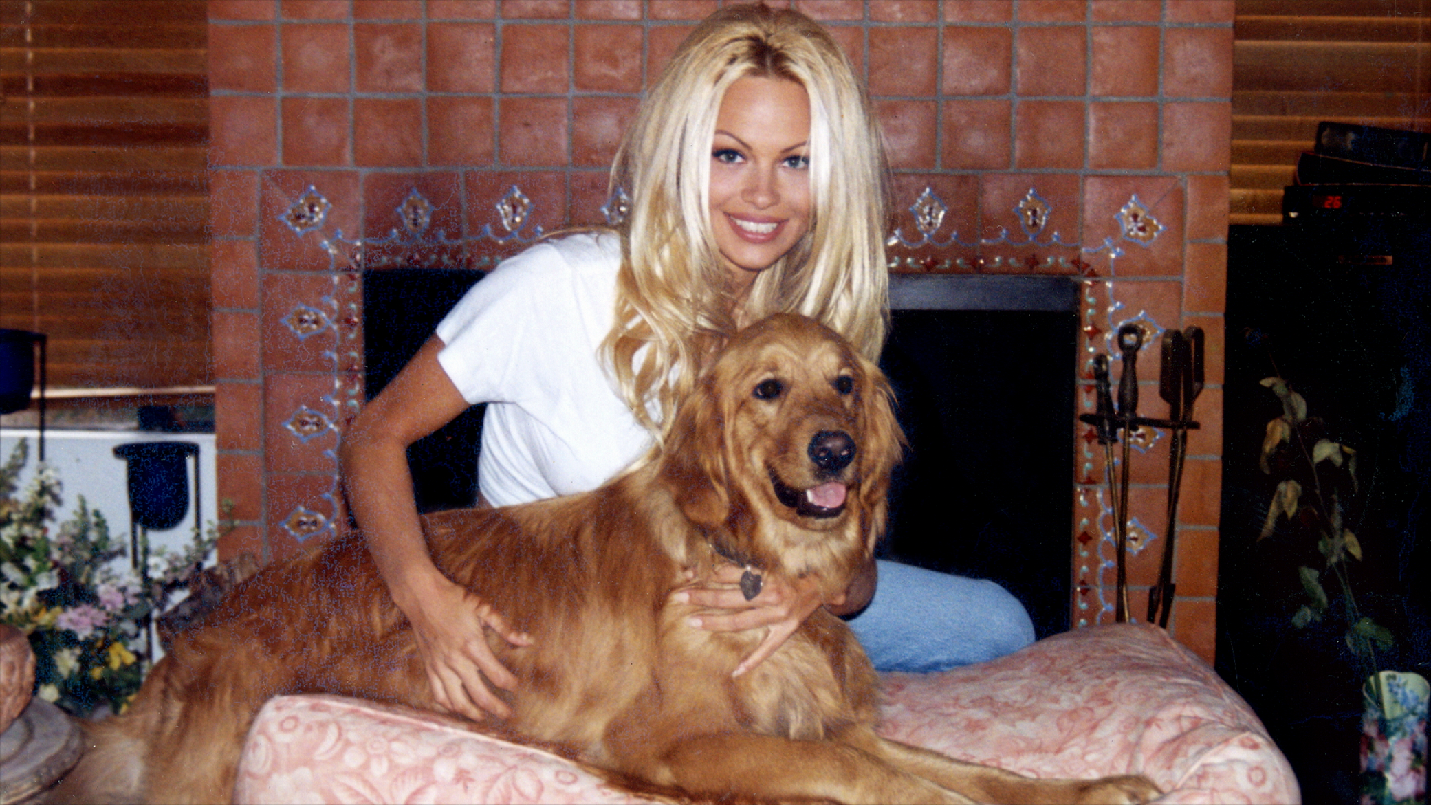 Pamela Anderson in Pamela, a love story