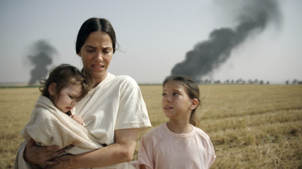 (L-R): Shay-Lee Keren Sharvit as Tamari, Rotem Sela as Batsheva Yahalomi and Libi Atia as Yael in Red Alert, episode 3, streaming on Paramount+, 2025.