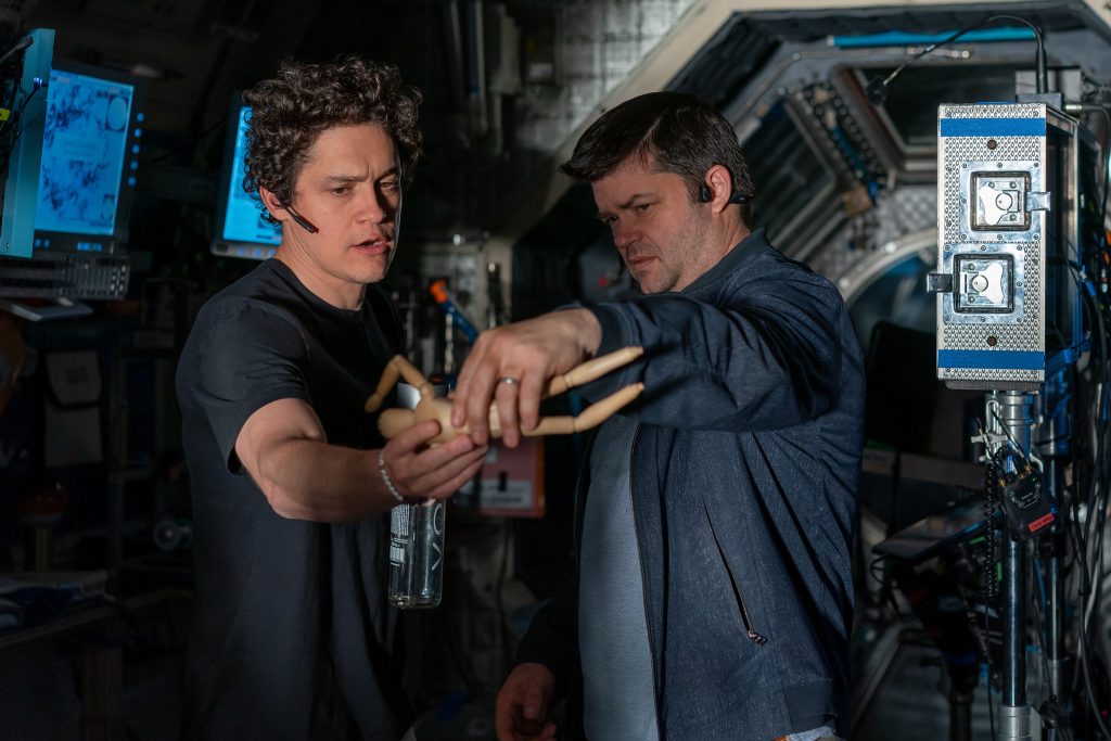 Directors Phil Lord and Christopher Miller on the set of their film PROJECT HAIL MARY, from Amazon MGM Studios.